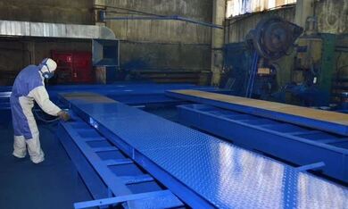 покраска металлического настила